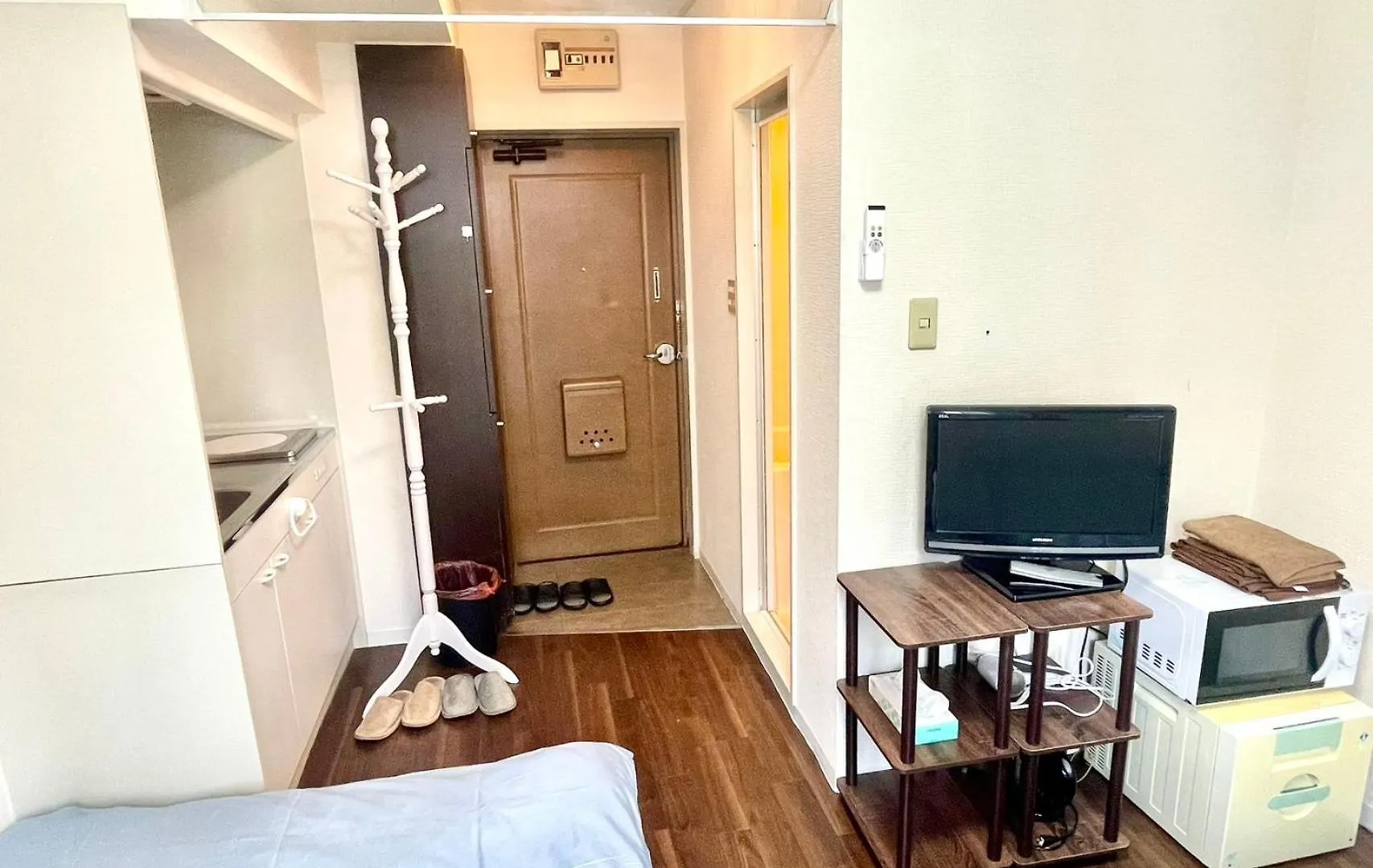Apartment Hana House West Shinjuku Tokyo